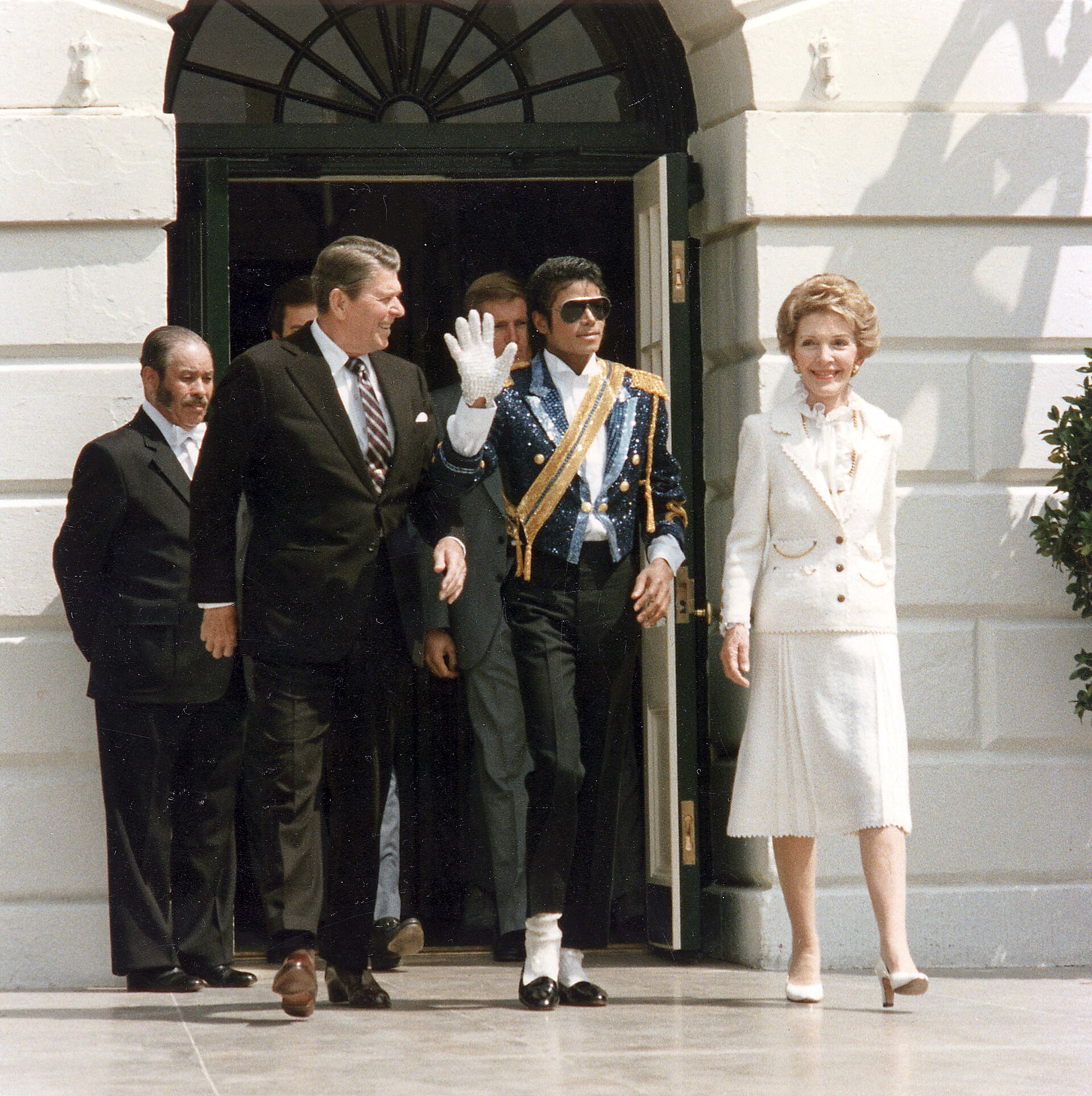 Michael Jackson with Ronald Reagan and Nancy Reagan at the White House, May 14, 1984