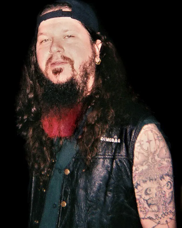 Dimebag Darrell performing live