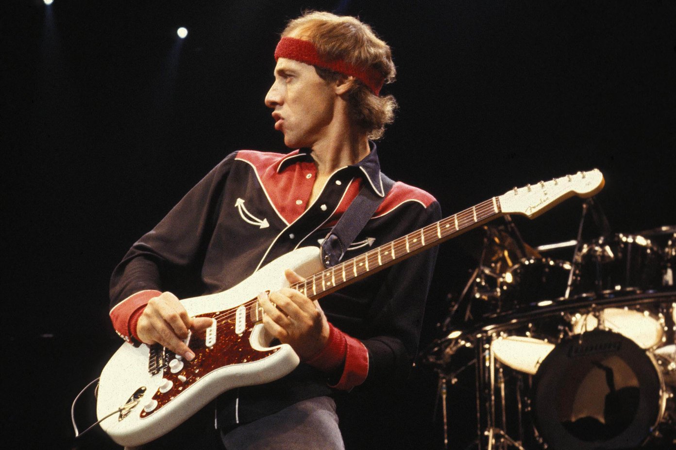 Tone Decoded: Mark Knopfler β The Sound of Taste, Touch, and Timing