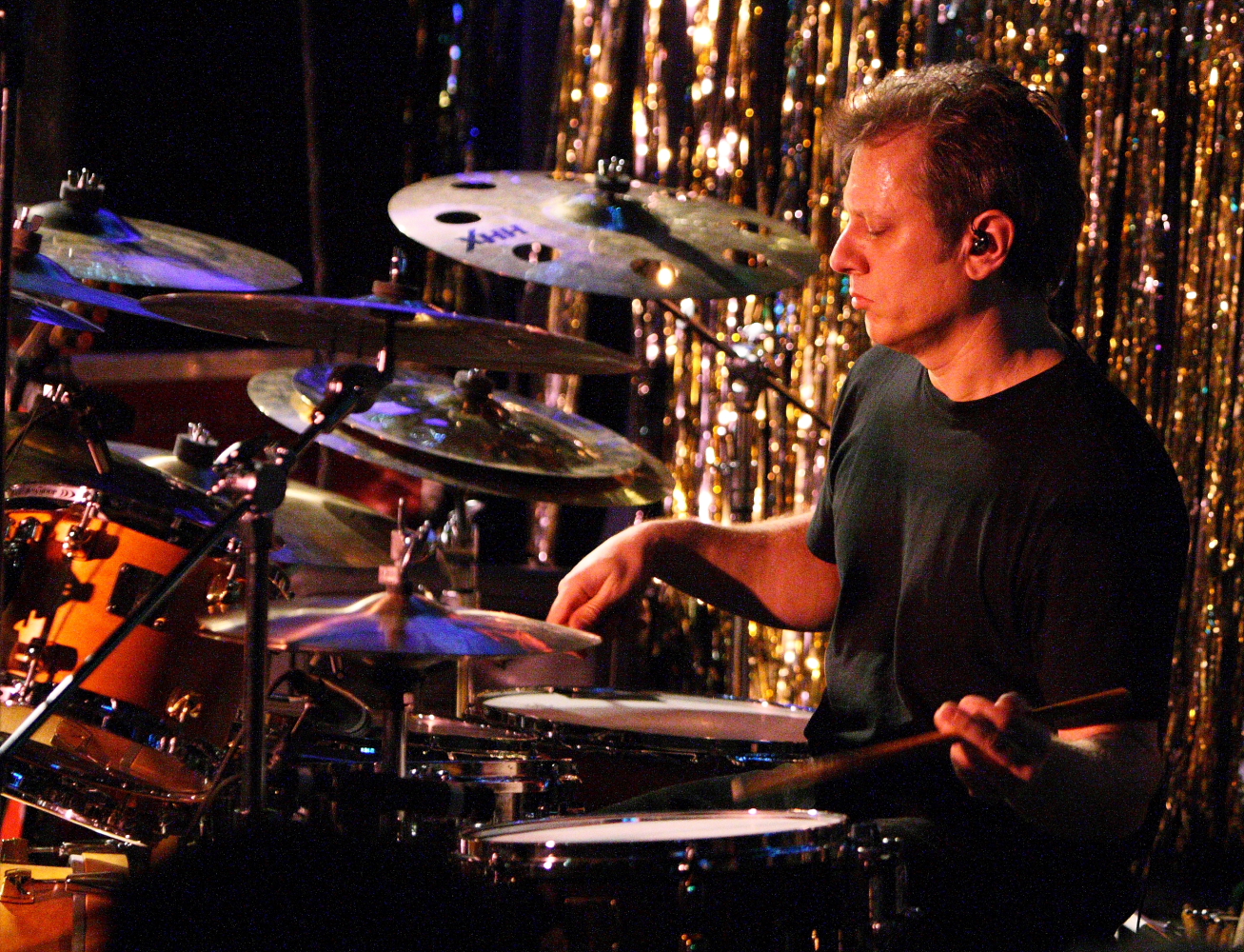 Dave Weckl with the Elektric Band at the Blue Note, December 2007. Gambale and Weckl played together "36 years off and on."