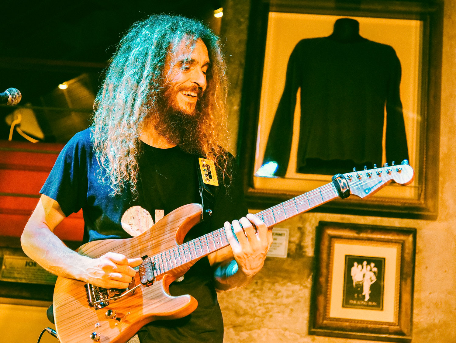 Guthrie Govan: The Guitarist Other Guitarists Study