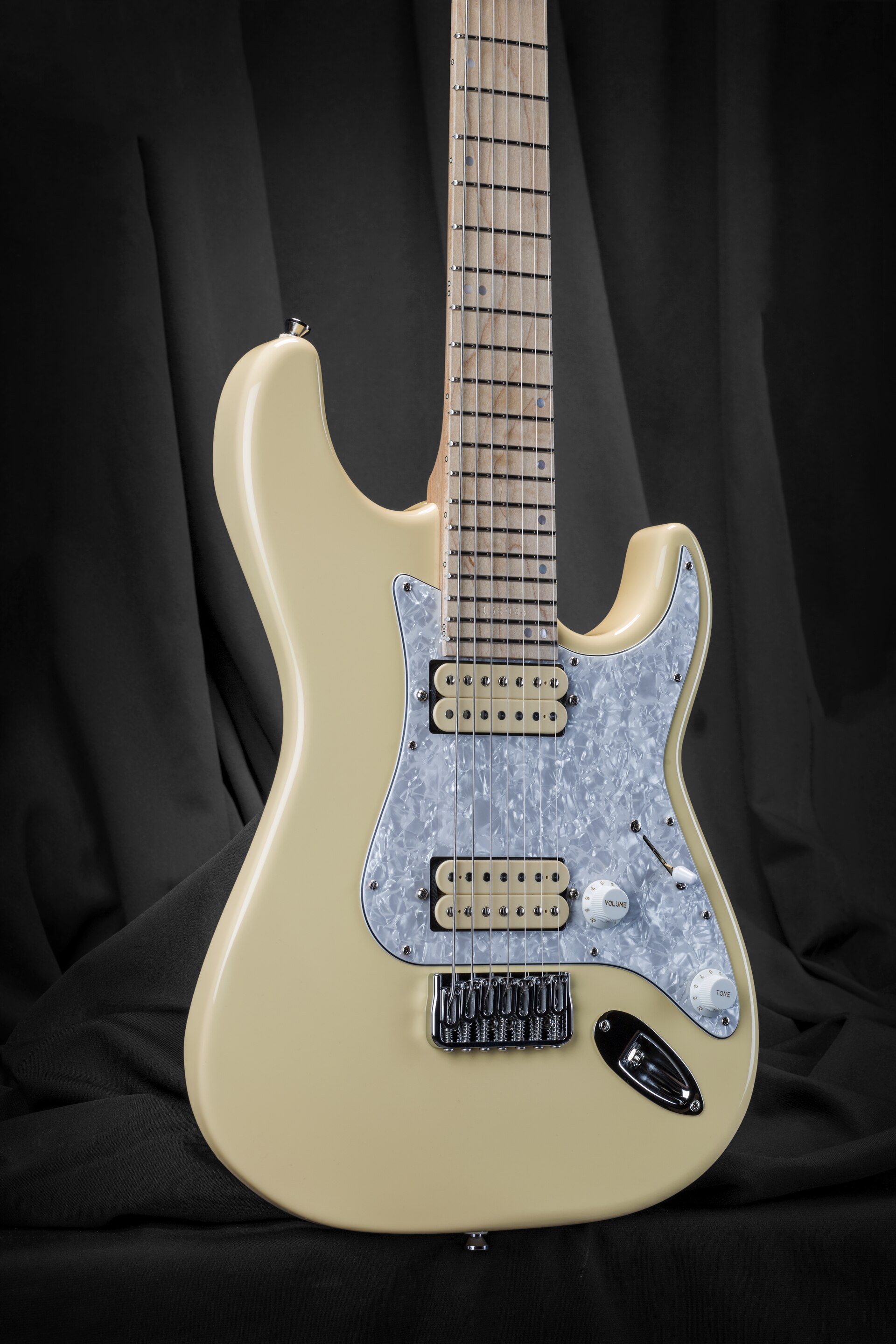 A Kiesel Delos, the Strat-style model Kiesel used as the basis for Gambale's Pearl Yellow FG2. Illustrative, not an FG2.