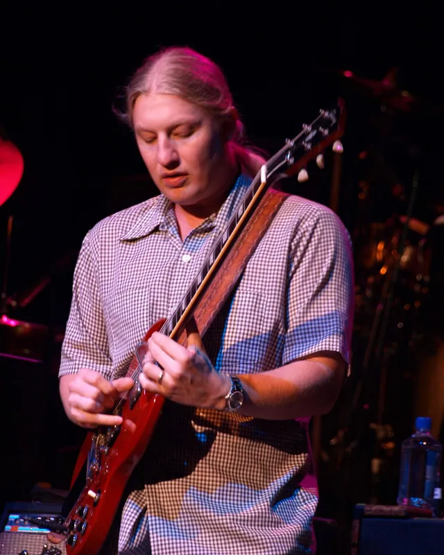 Derek Trucks performing live
