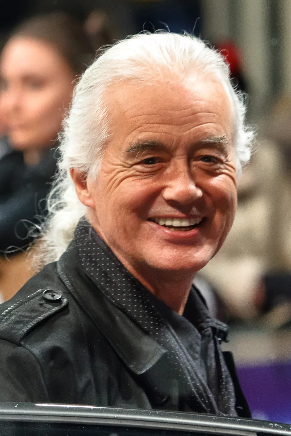 Jimmy Page performing live