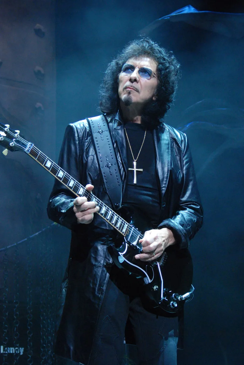 Tony Iommi performing live