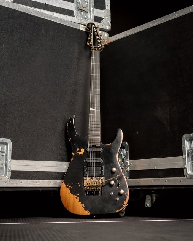 Jackson Phil Collen PC1-E full view in open flight case