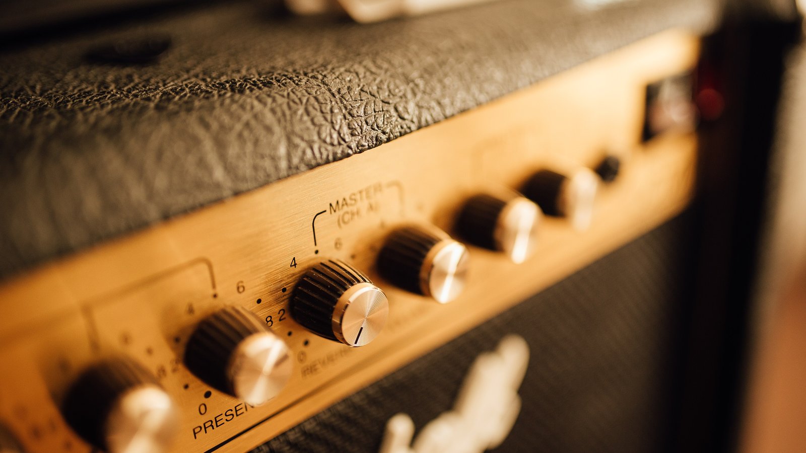 Why Does My Guitar Tone Sound Bad? 15 Problems That Are Probably Ruining Your Sound