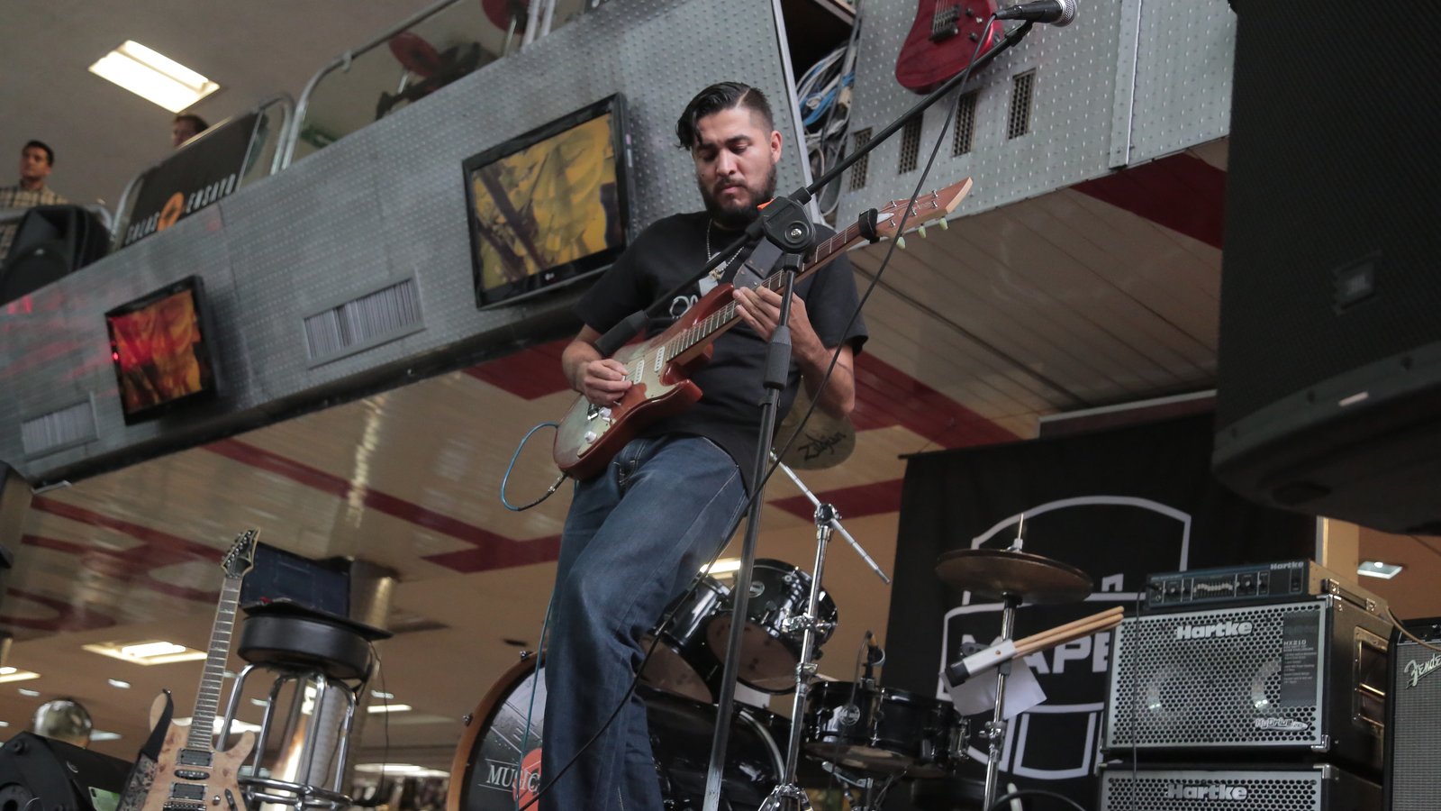 10 Underrated Guitar Solos Every Player Should Learn