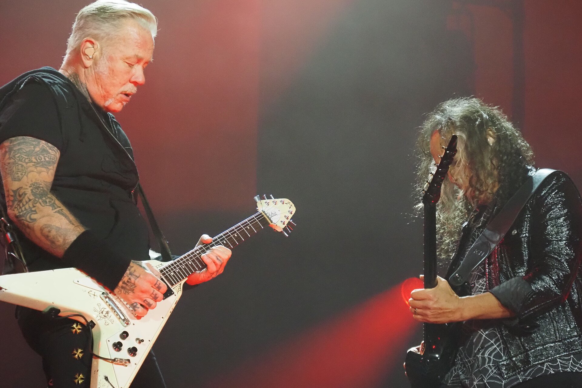 Hetfield and Hammett at Marvel Stadium, Melbourne, November 2025.
