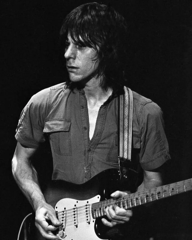 Jeff Beck performing live