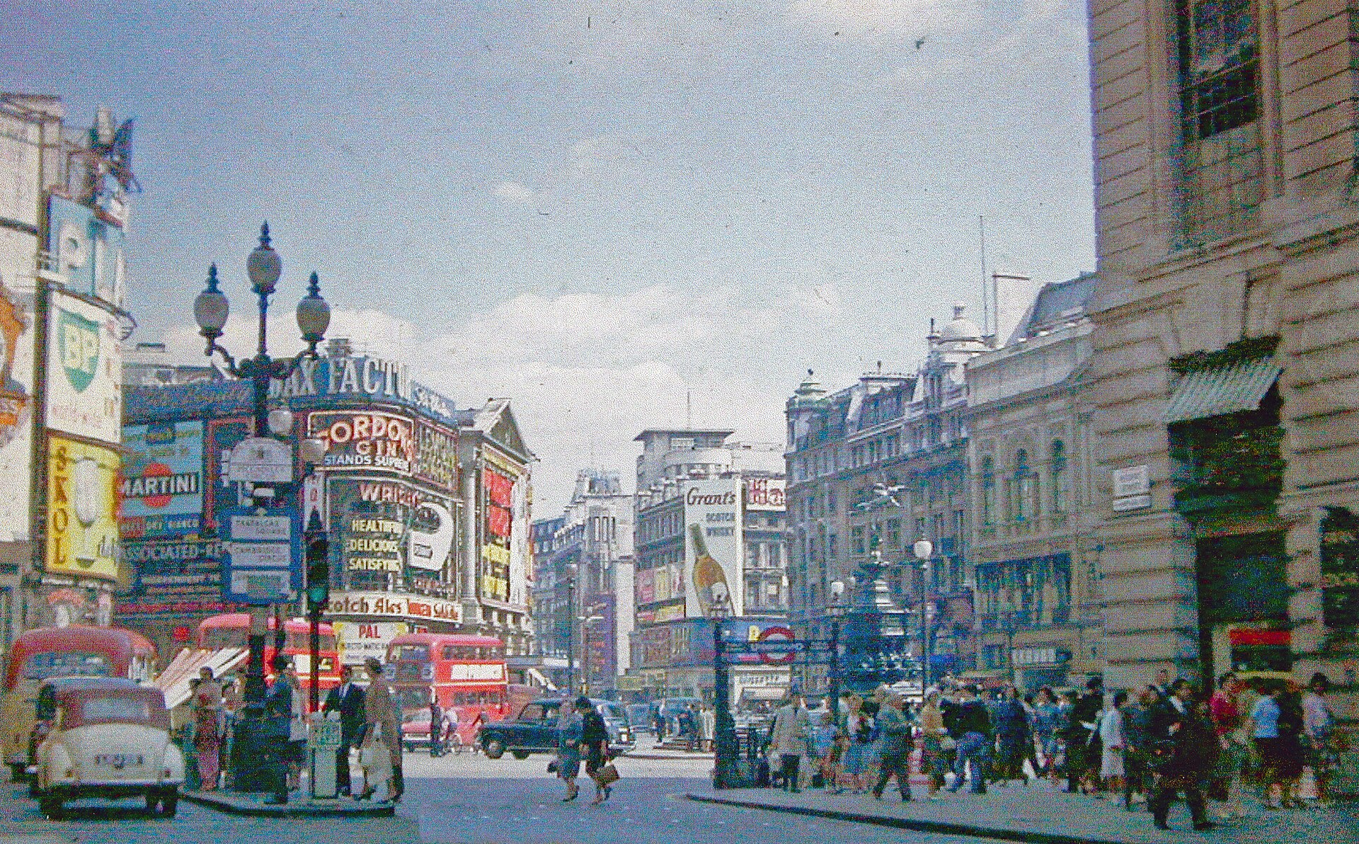 Piccadilly Circus in London in August 1962, with Shaftesbury Avenue to the left
