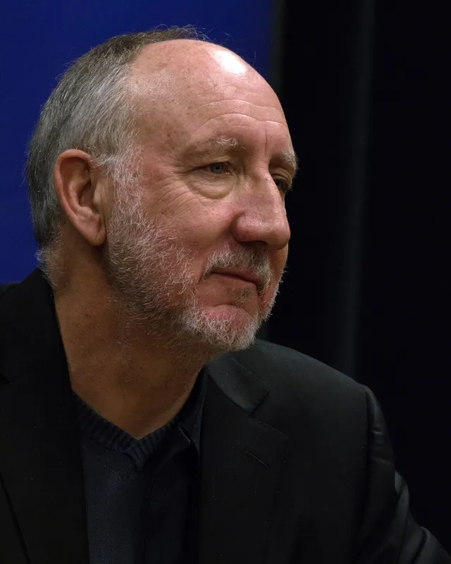 Pete Townshend performing live