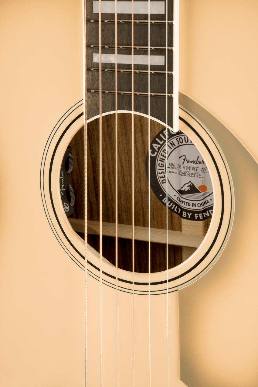 Fender California Vintage King Antigua soundhole and Fishman controls